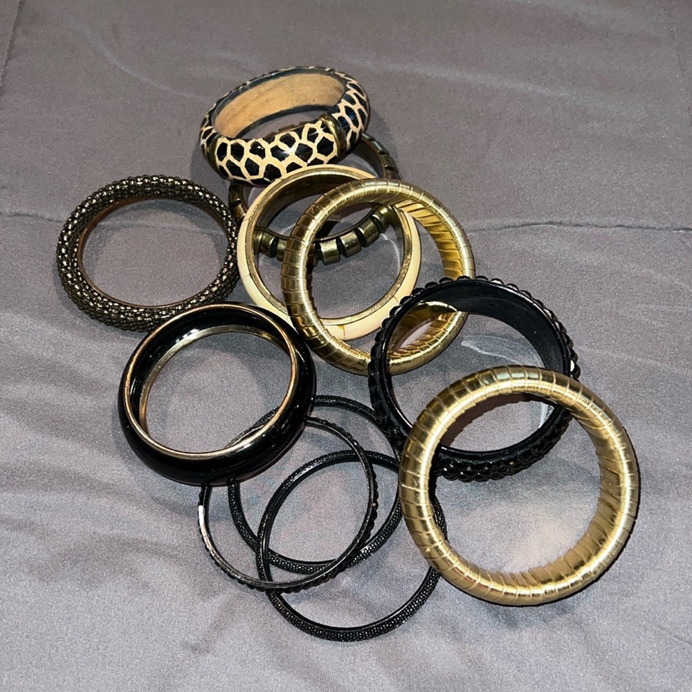 Mixed bangle set